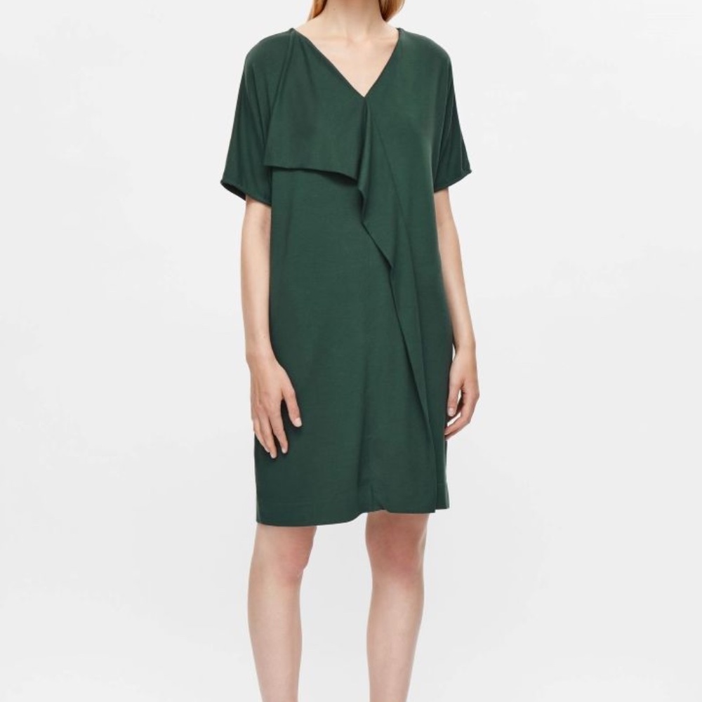 COS Short-sleeve green asymmetric drape dress